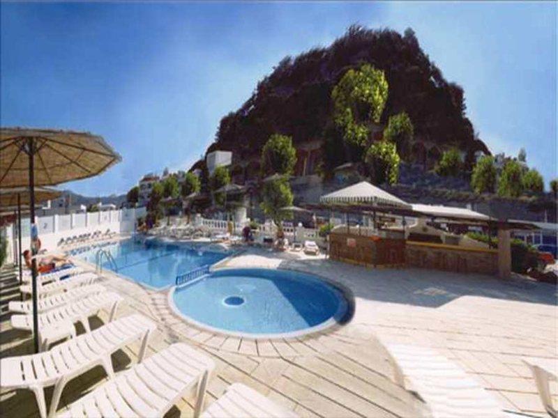 Golden Days Hotel อาฟานโท ภายนอก รูปภาพ